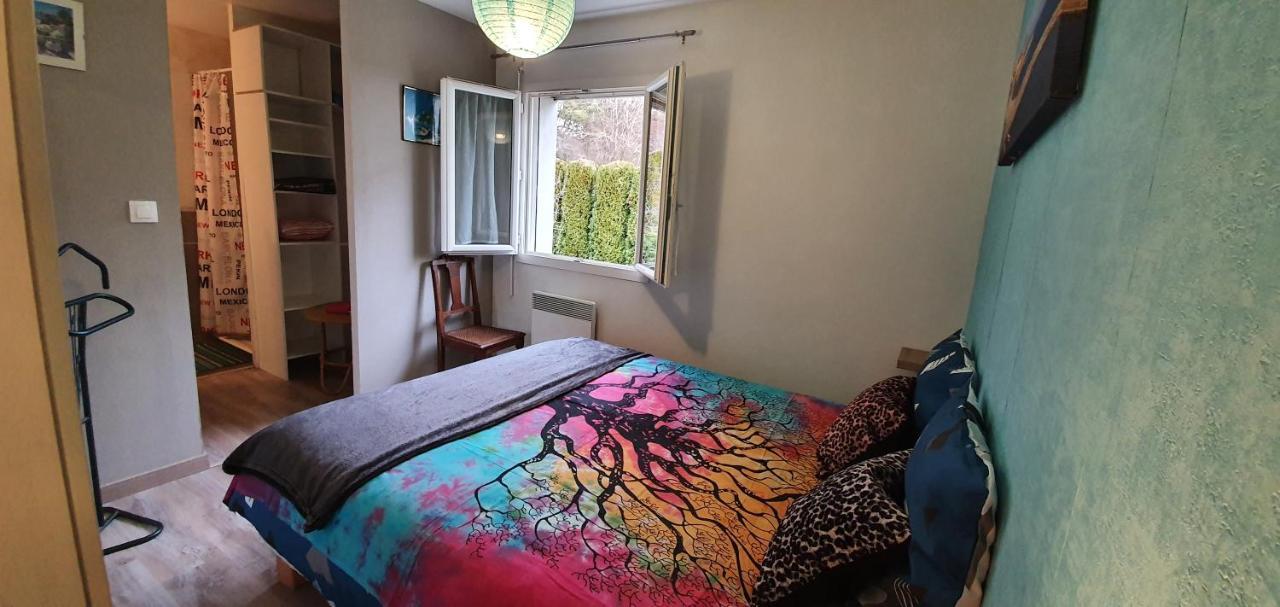 2 Vraies Chambres Privees Au Calme Dans Villa De Campagne Plain-Pied 105M2 Avec Piscine A Montfaucon Montfaucon  Екстер'єр фото