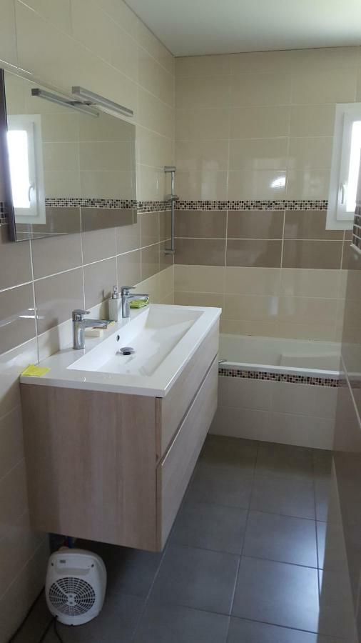 2 Vraies Chambres Privees Au Calme Dans Villa De Campagne Plain-Pied 105M2 Avec Piscine A Montfaucon Montfaucon  Екстер'єр фото